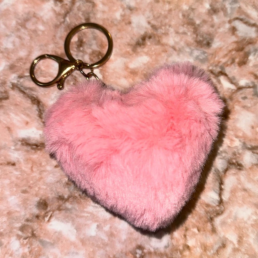 Pink Heart-Shaped Fluffy Keychain - Picture 2 of 3